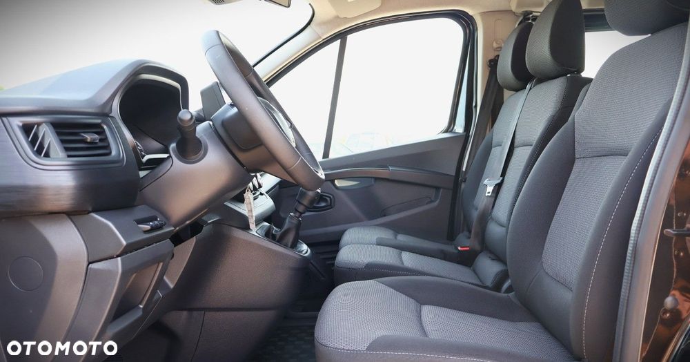 Renault Trafic - 15