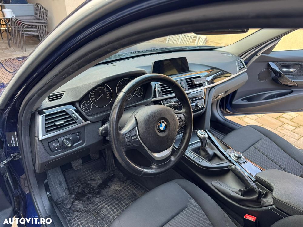 BMW Seria 3 320d Touring - 4