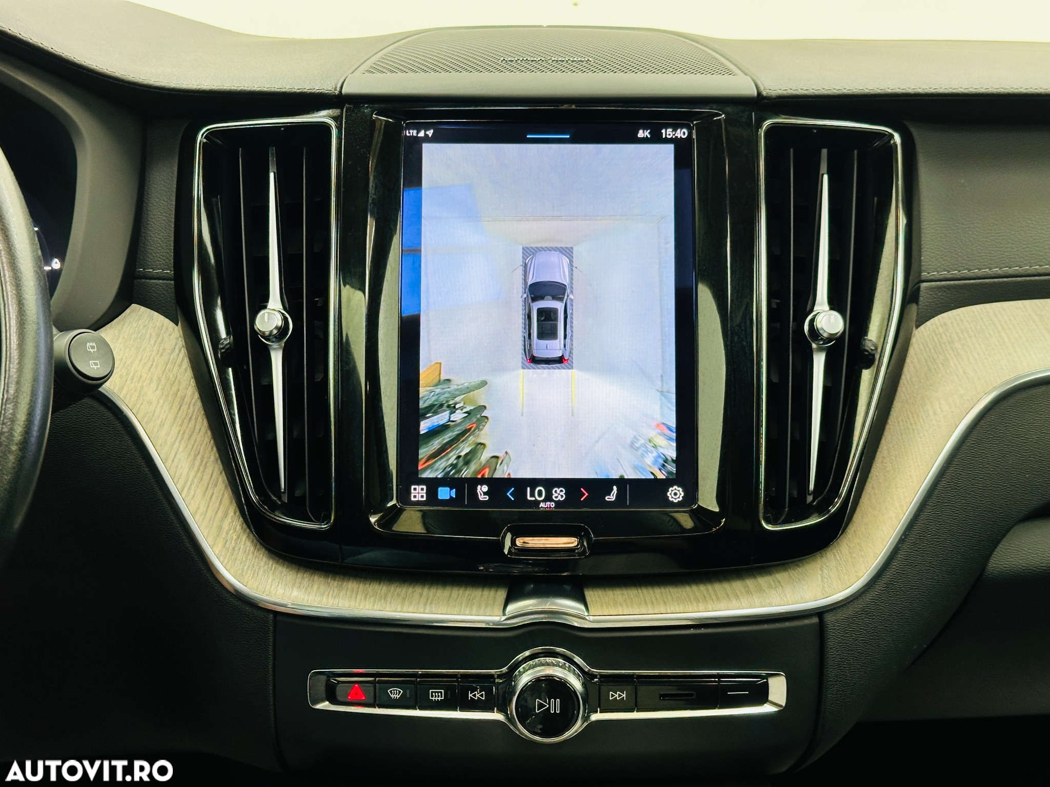 Volvo XC 60 - 29