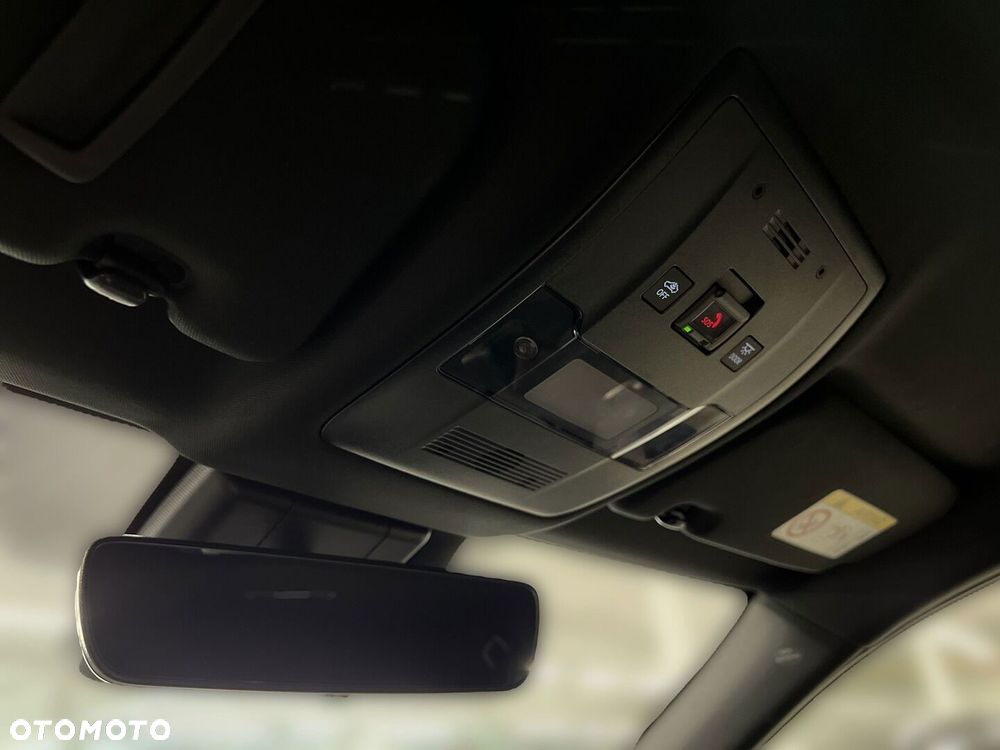Lexus UX - 27
