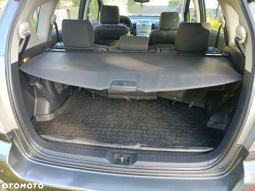 Toyota Corolla Verso 2.0 D-4D Sol 7os - 13