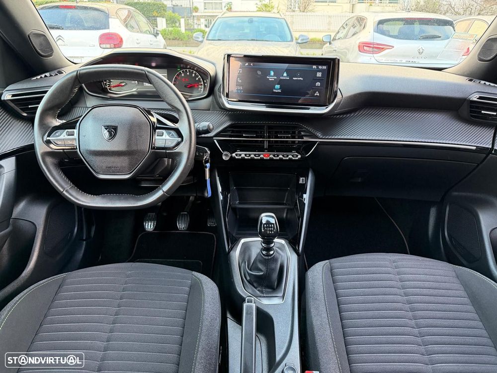 Peugeot 2008 1.2 PureTech Style - 11
