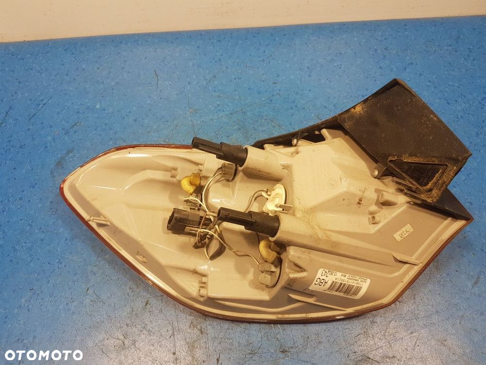 OPEL ASTRA J LIFT KOMBI LAMPA TYŁ PRAWA ZEWNĘTRZNA 13282243 - 14