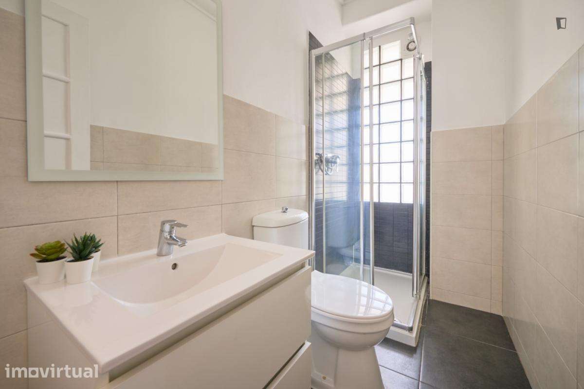 Quarto - localizado em Saldanha Lisbon - Grande imagem: 4/46