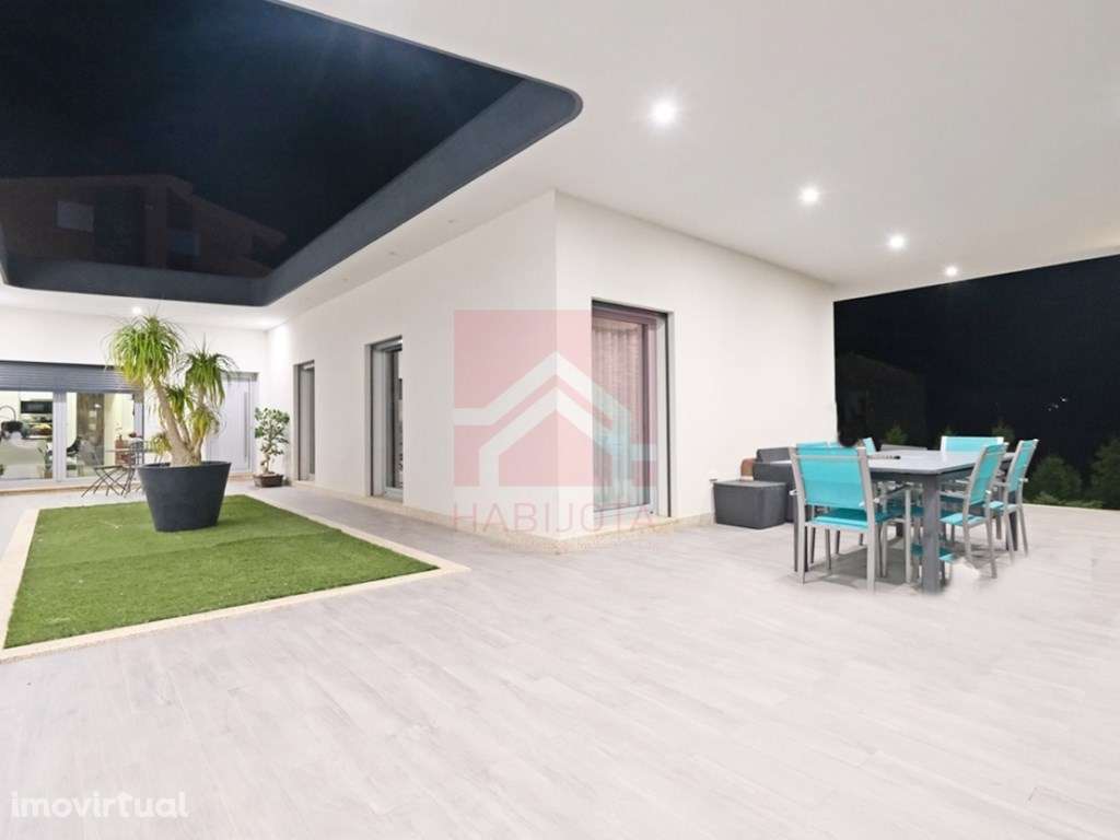 Moradia térrea T4 em Gondomar - Grande imagem: 4/46