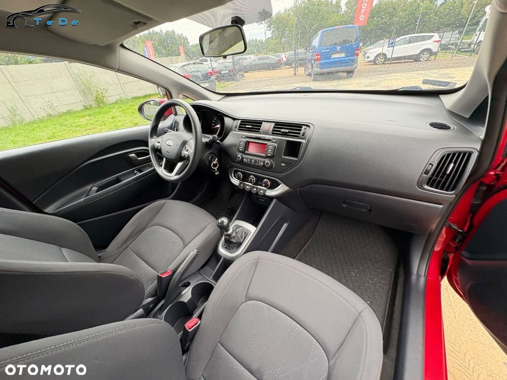 Kia Rio - 28