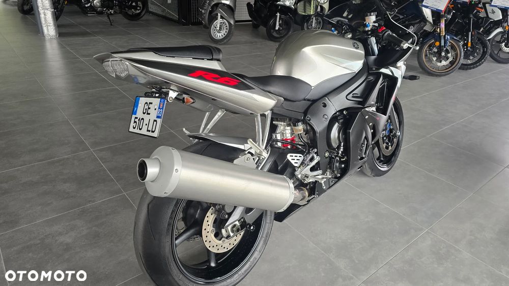 Yamaha R6 - 29
