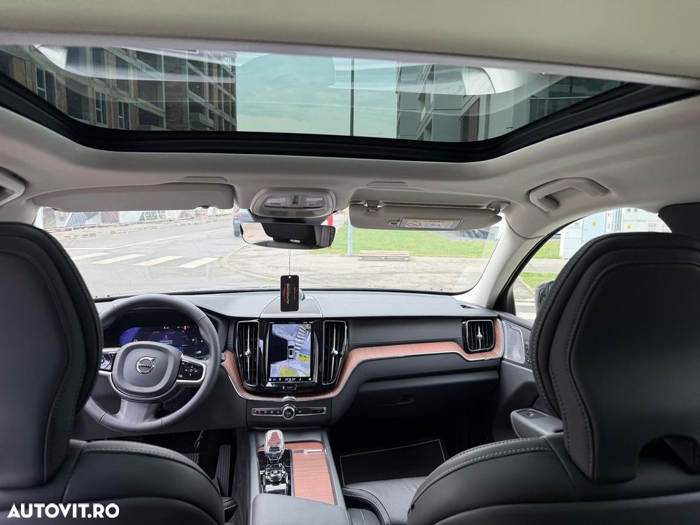Volvo XC 60 B4 D AWD Ultimate Dark - 5