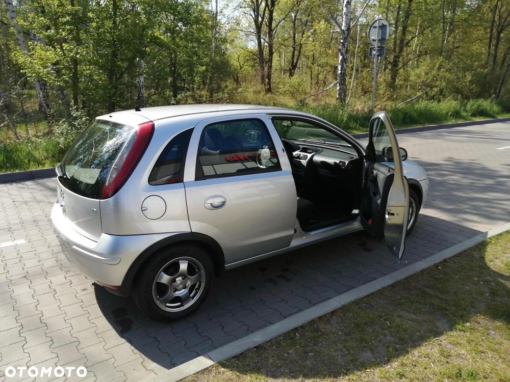 Opel Corsa 1.2 16V Easytronic Cosmo - 7
