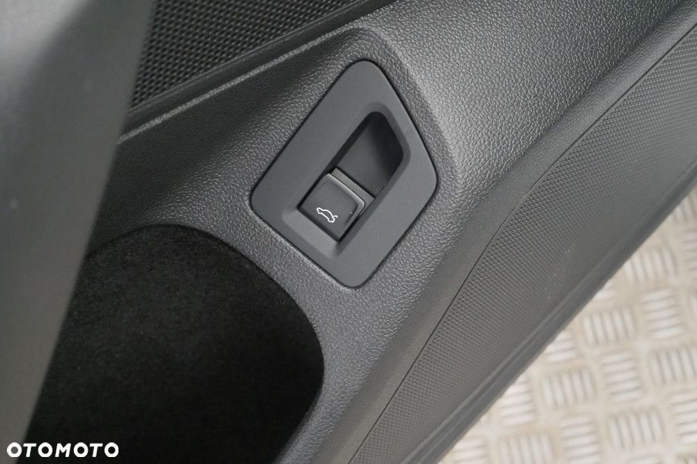 Volkswagen Passat Variant 1.5 TSI EVO Business DSG - 17