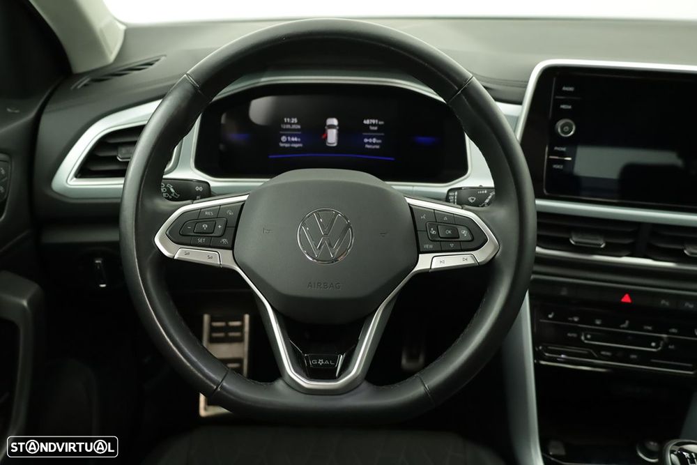 VW T-Roc 1.0 TSI - 15