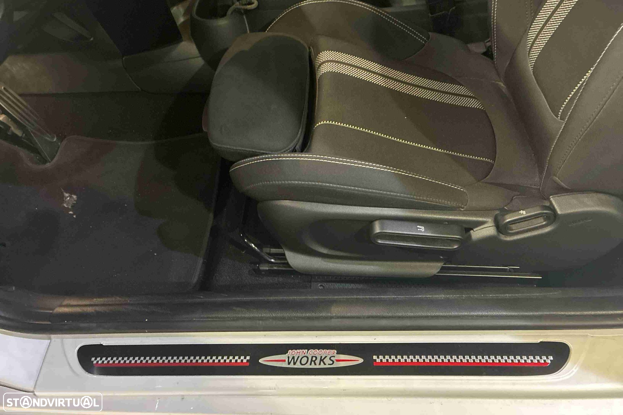 MINI 3 Portas - 12