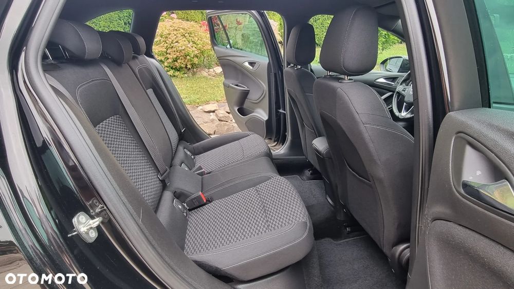 Opel Astra 1.4 Turbo Dynamic - 8