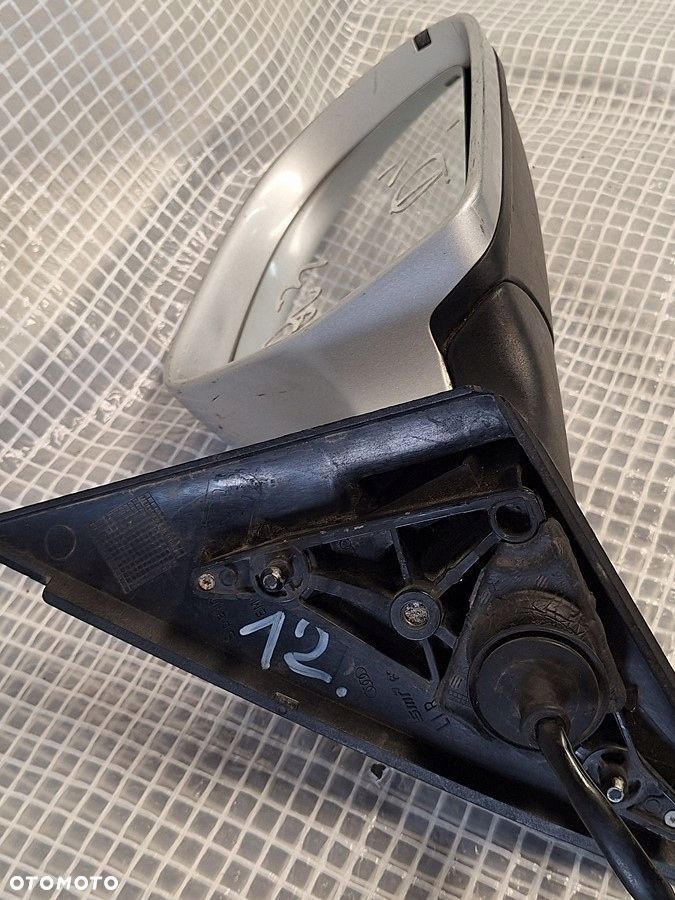 lusterko prawe  audi q3 I 8u  2011- 12 pin orginal europa demontaz - 6