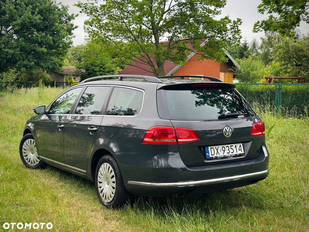 Volkswagen Passat 1.6 TDI BlueMotion Technology Highline - 4