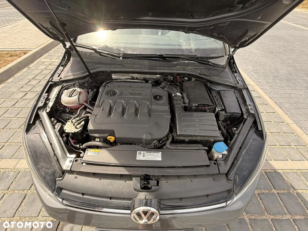 Volkswagen Golf 2.0 TDI (BlueMotion Technology) Comfortline - 17