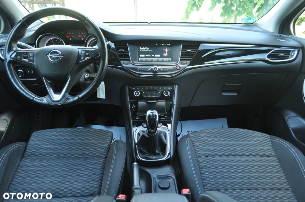 Opel Astra 1.4 Turbo Start/Stop Dynamic - 24