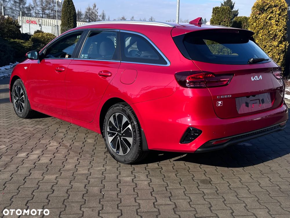 Kia Ceed 1.5 T-GDI M - 5