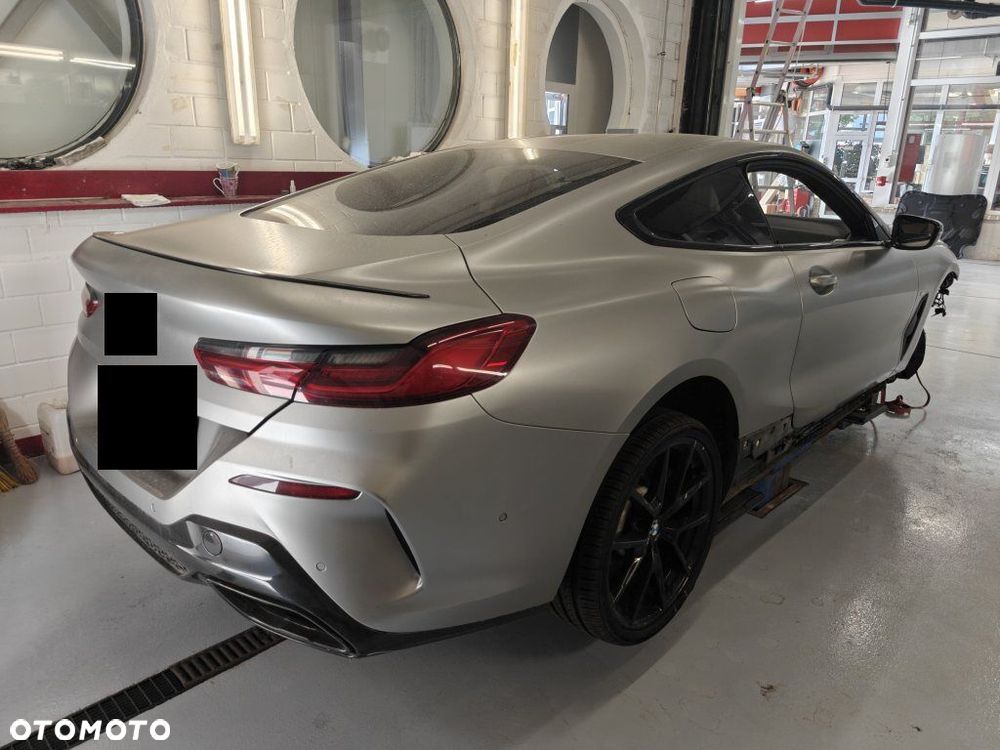 BMW Seria 8 - 2