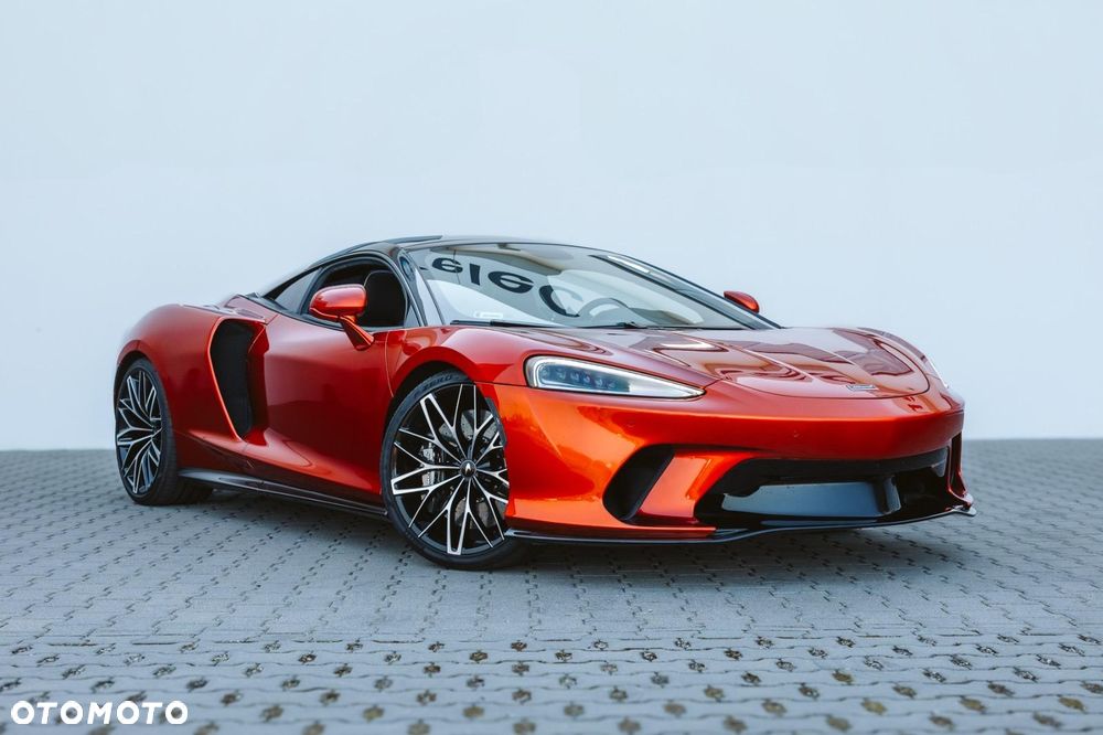 McLaren GT - 8