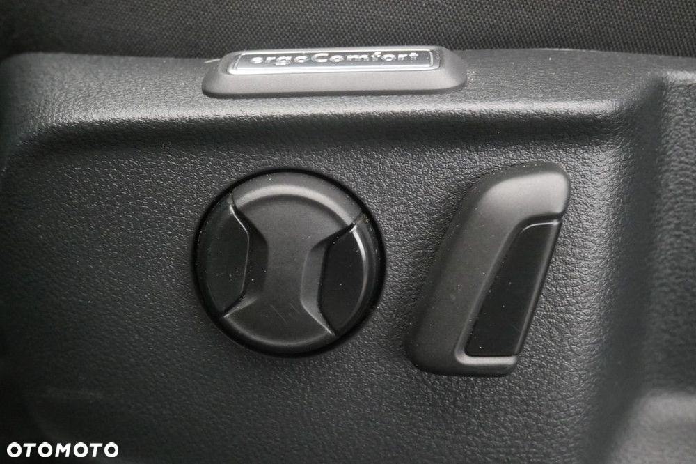 Volkswagen Passat Variant - 27