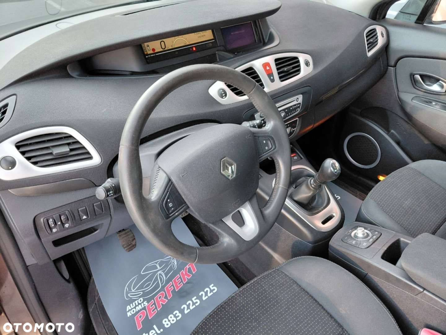 Renault Scenic - 12