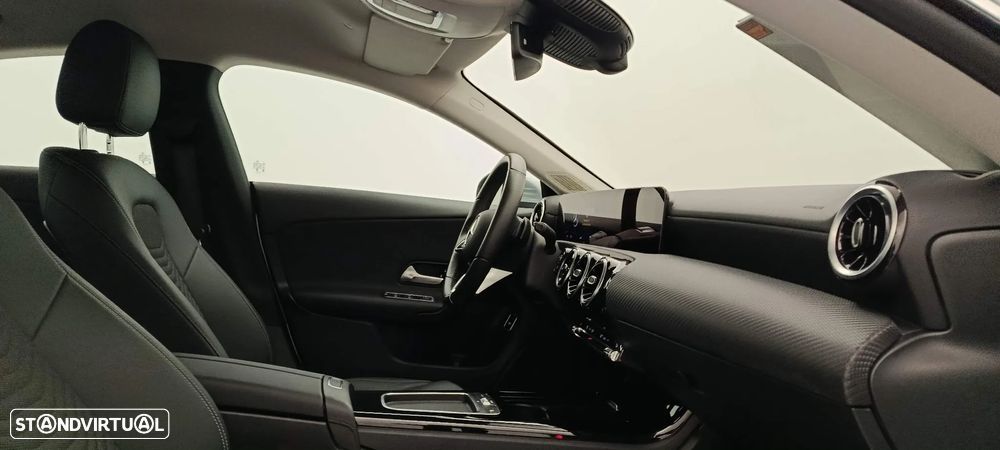 Mercedes-Benz CLA 180 d - 29