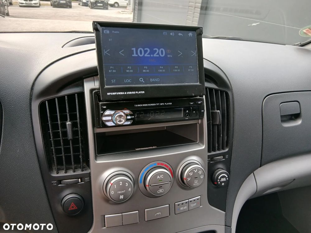 Hyundai H-1 2.5 CRDi Travel Comfort - 14