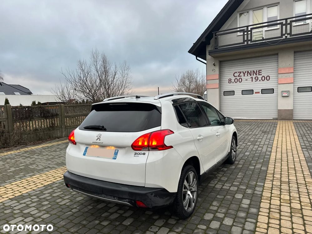 Peugeot 2008 e-HDi FAP 115 STOP & START Allure - 14
