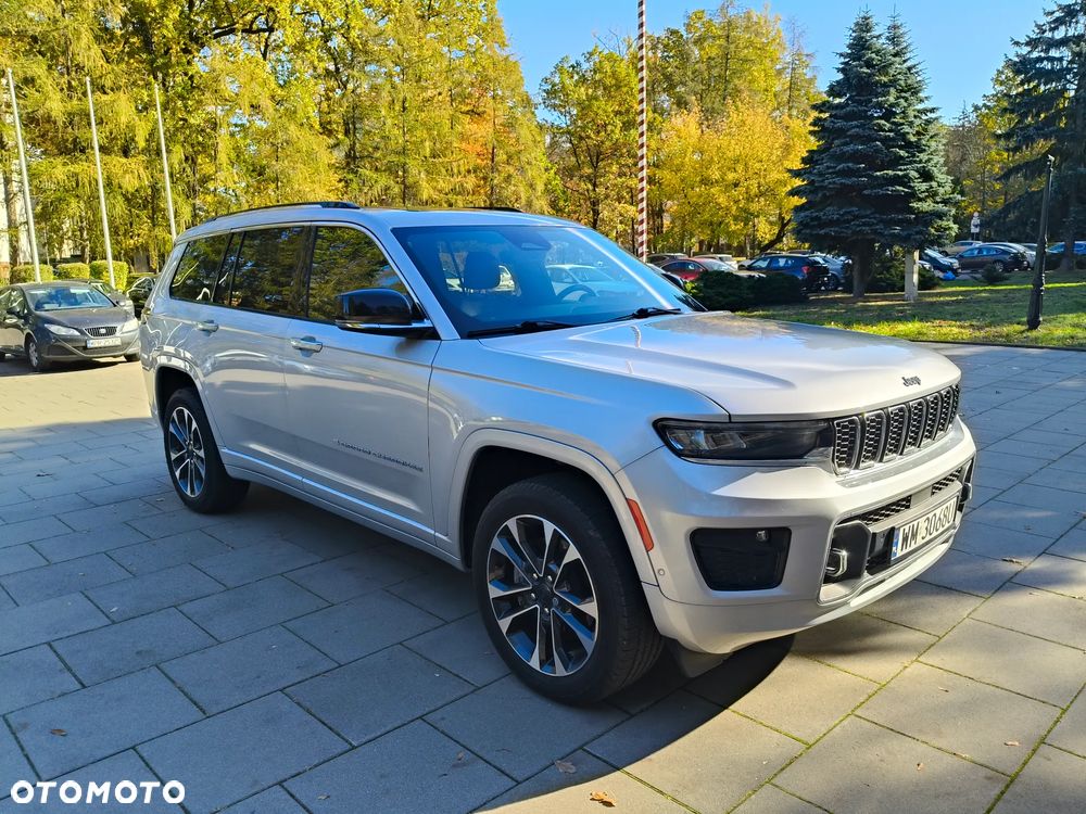 Jeep Grand Cherokee - 25