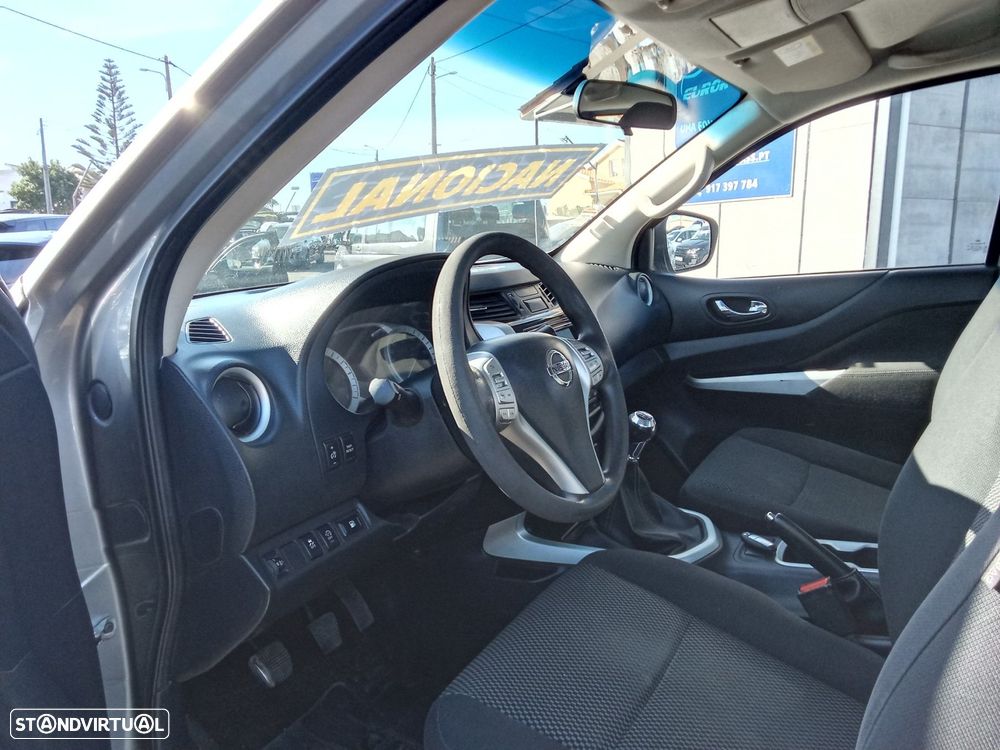 Nissan Navara 2.3 dCi CD 4WD Tekna - 9