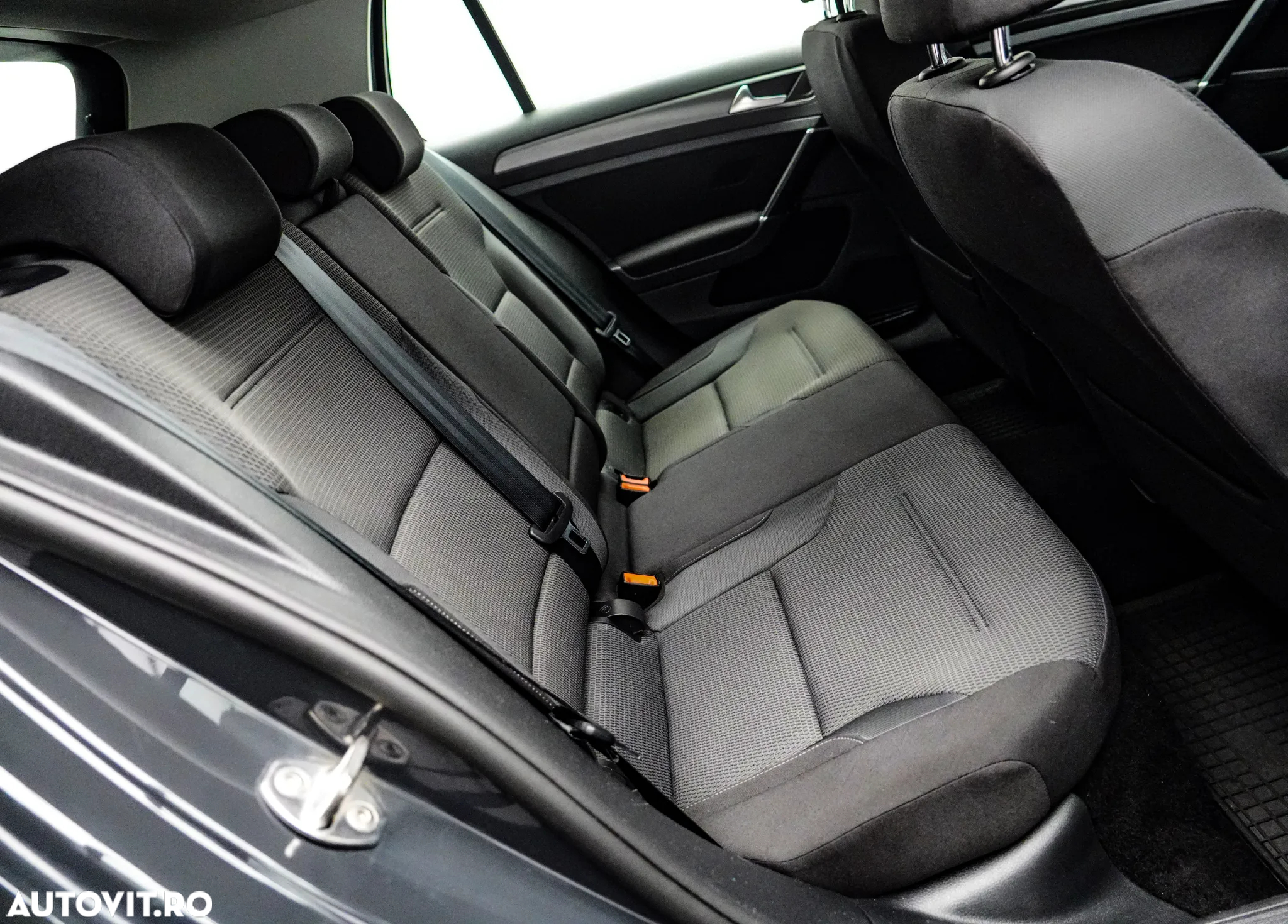 Volkswagen Golf 1.6 TDI Trendline - 17
