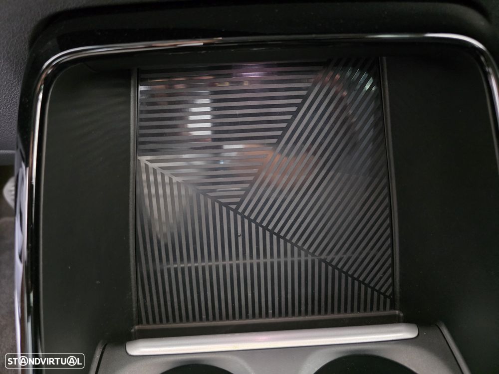 BMW iX2 eDrive20 - 28