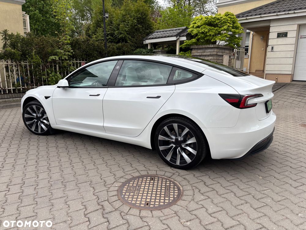 Tesla Model 3 - 2