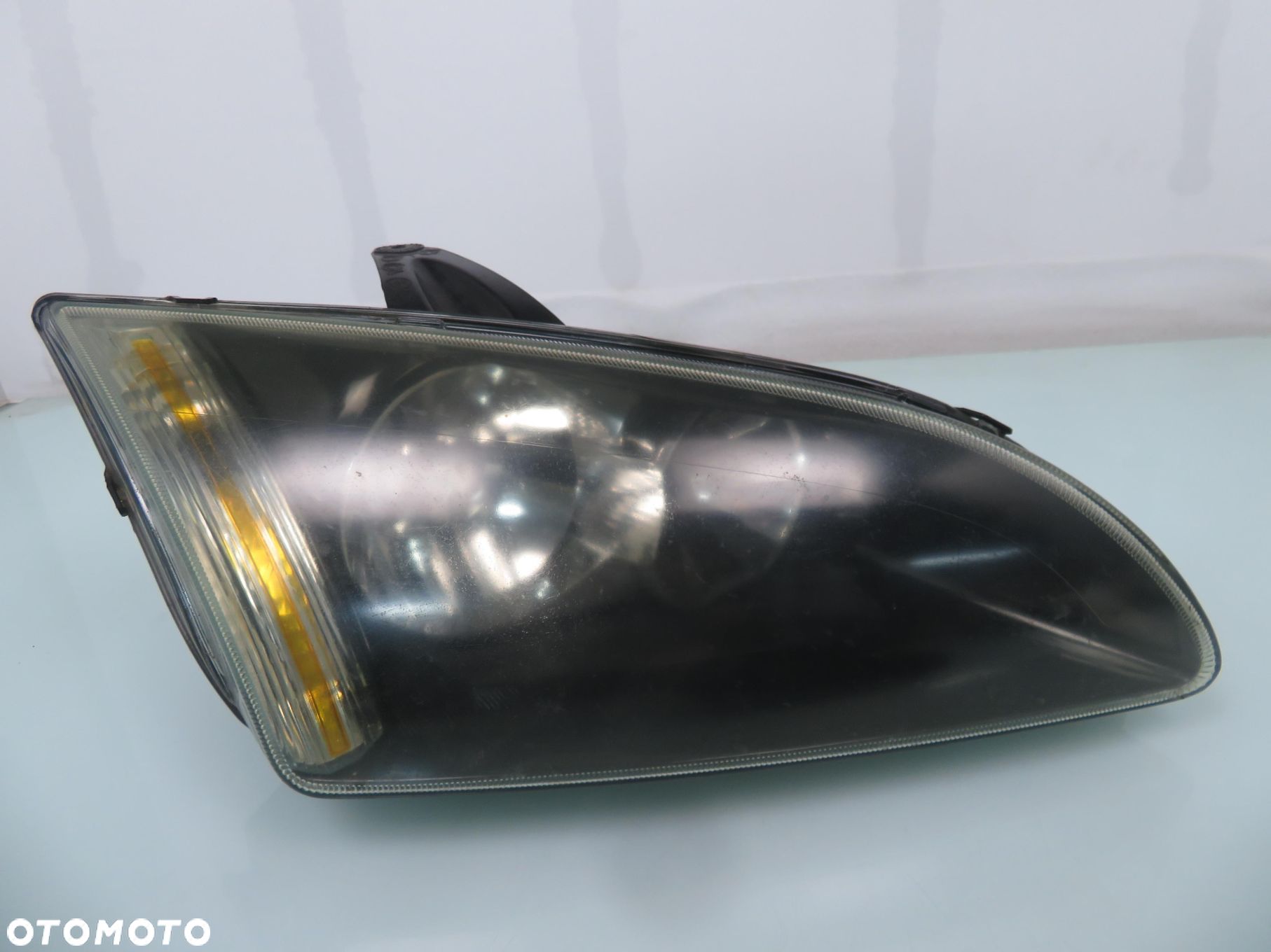 LAMPA PRAWA PRZEDNIA FORD FOCUS MK2 II 4M5113K060AA VP4M5X13K060AA - 1