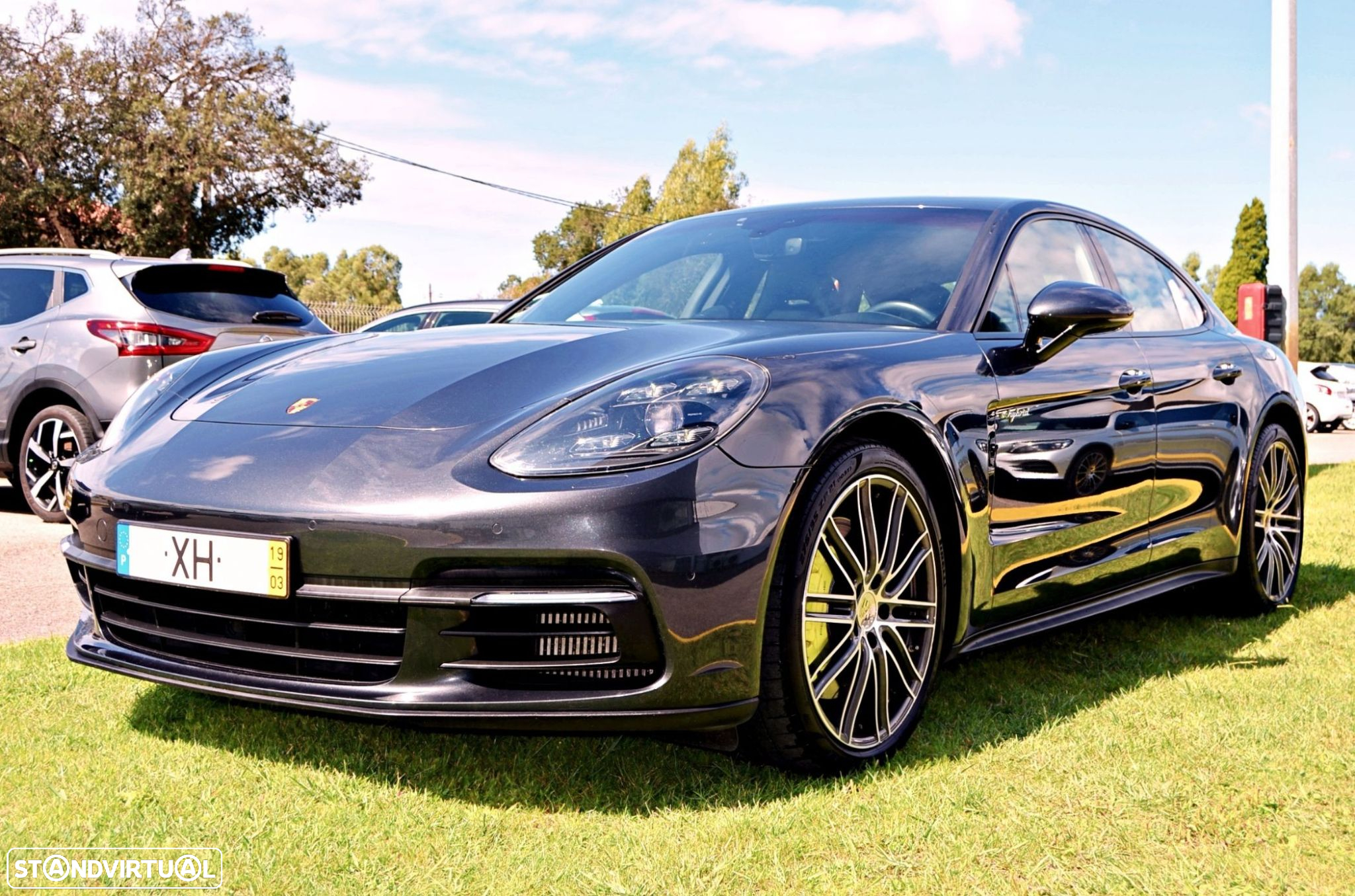 Porsche Panamera 4 E-Hybrid - 3