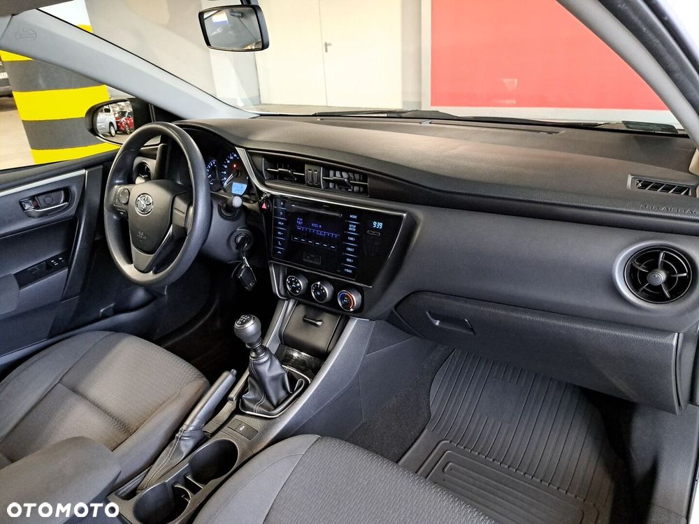 Toyota Corolla 1.33 Active - 17