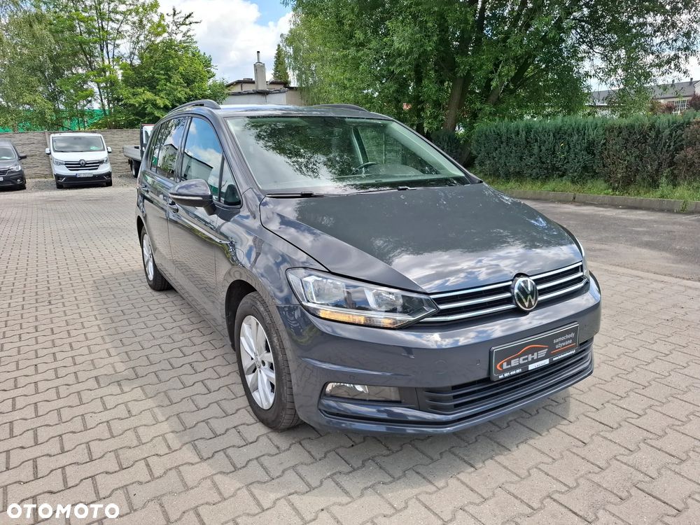 Volkswagen Touran - 6