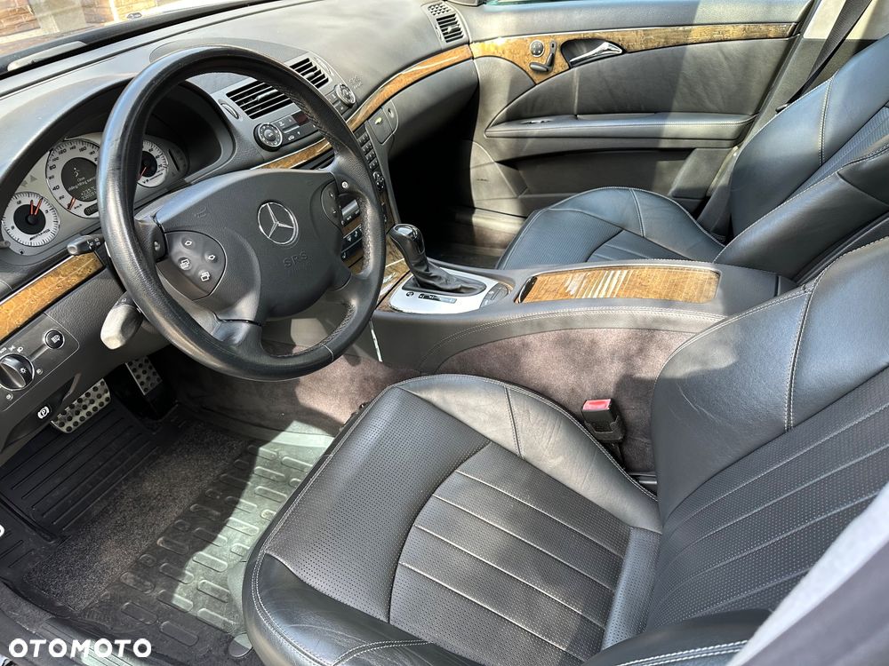 Mercedes-Benz Klasa E 55 AMG Automatik - 10