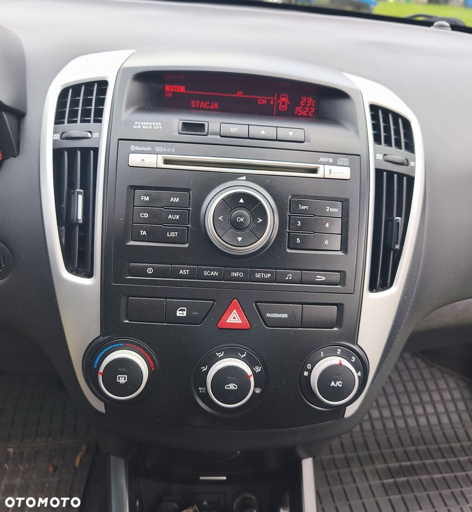 Kia Ceed 1.4 Comfort - 10