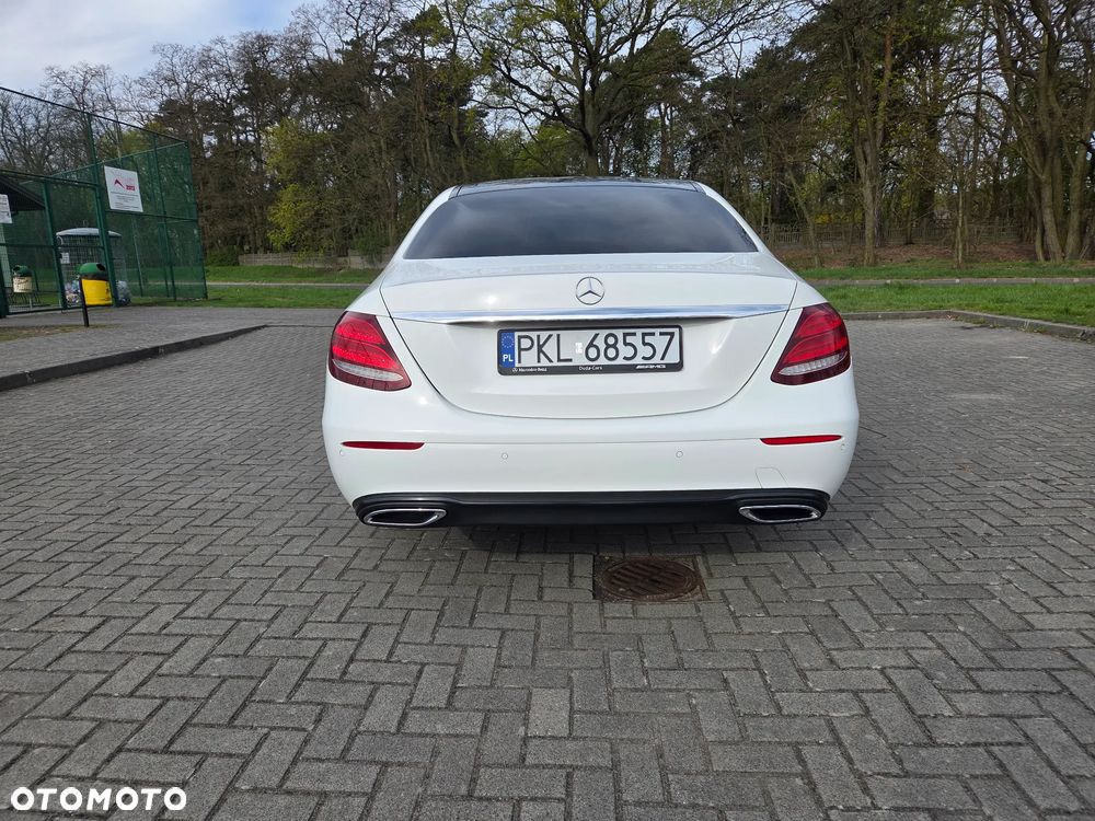 Mercedes-Benz Klasa E 220 d 9G-TRONIC - 4