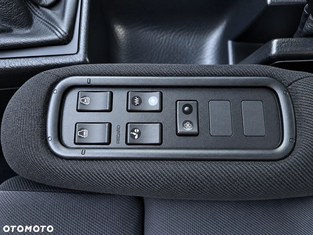 Audi 100 2.8 Quattro - 14