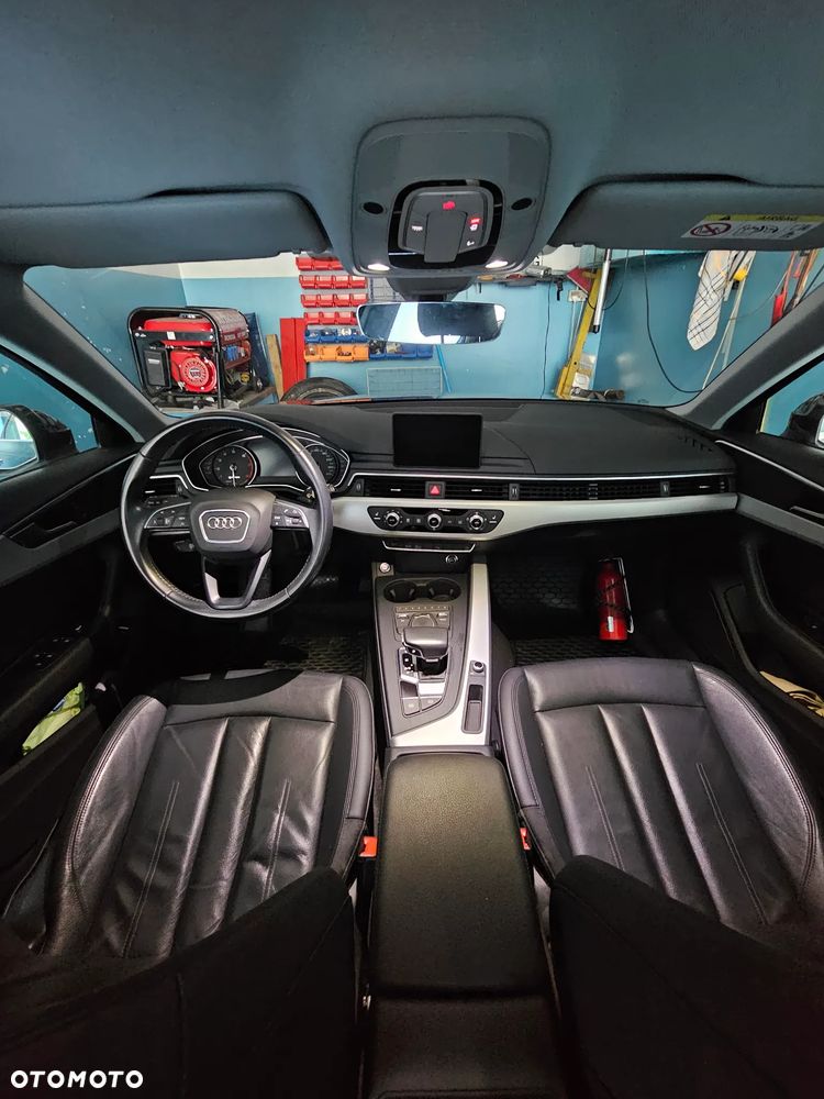 Audi A4 Avant 40 g-tron S tronic - 11