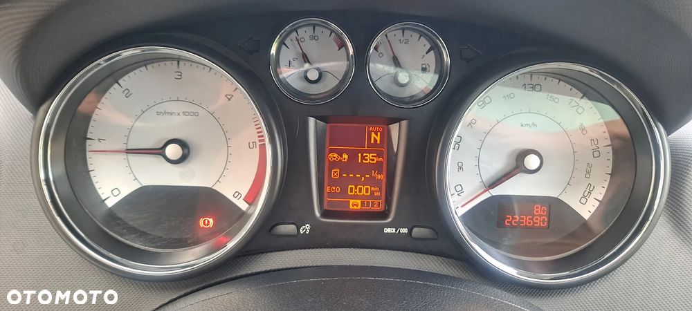 Peugeot 308 e-HDi FAP 110 Stop&Start EGS6 Allure - 7