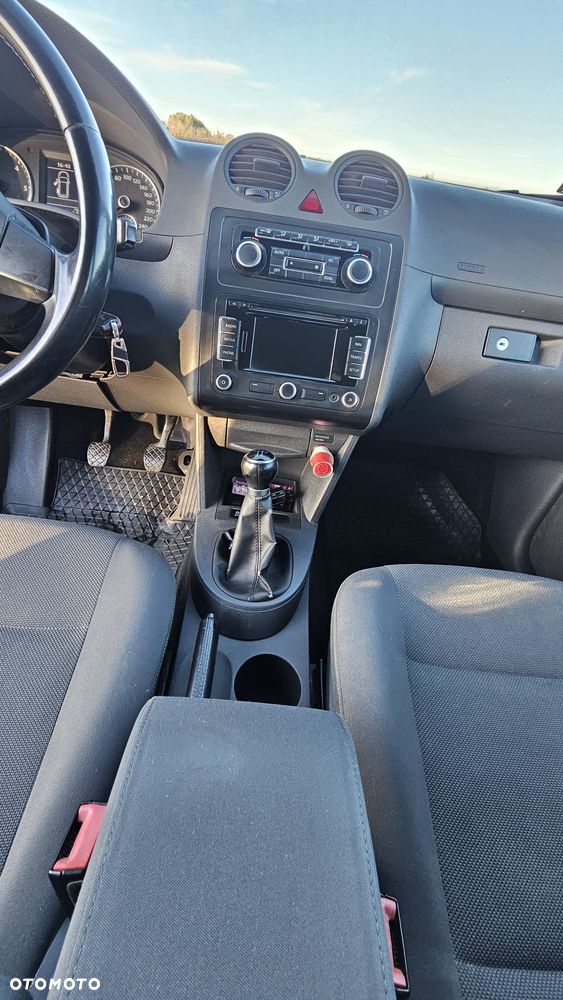 Volkswagen Caddy 2011