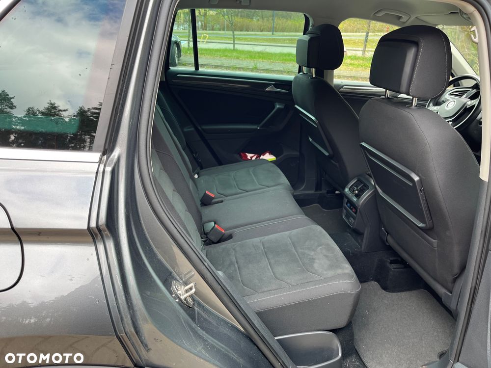 Volkswagen Tiguan - 10