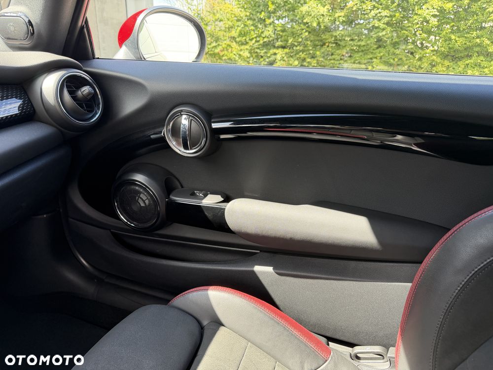 MINI John Cooper Works - 9