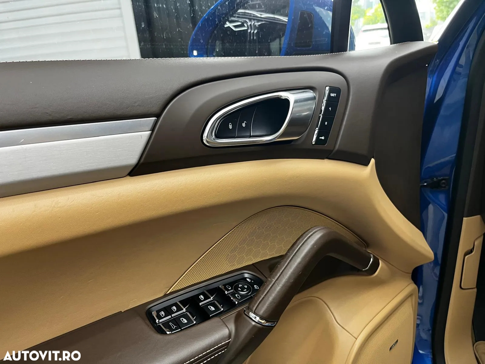 Porsche Cayenne 3.0 L - 25