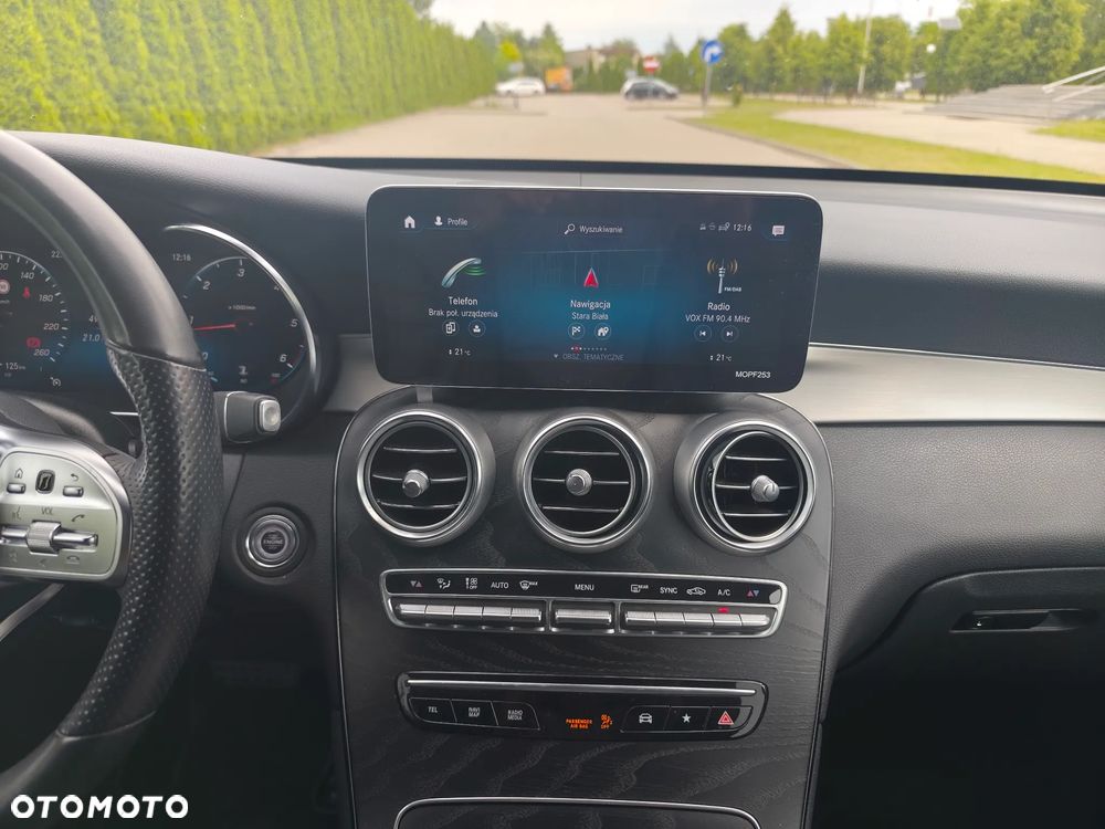 Mercedes-Benz GLC 220 d 4Matic 9G-TRONIC AMG Line Plus - 16