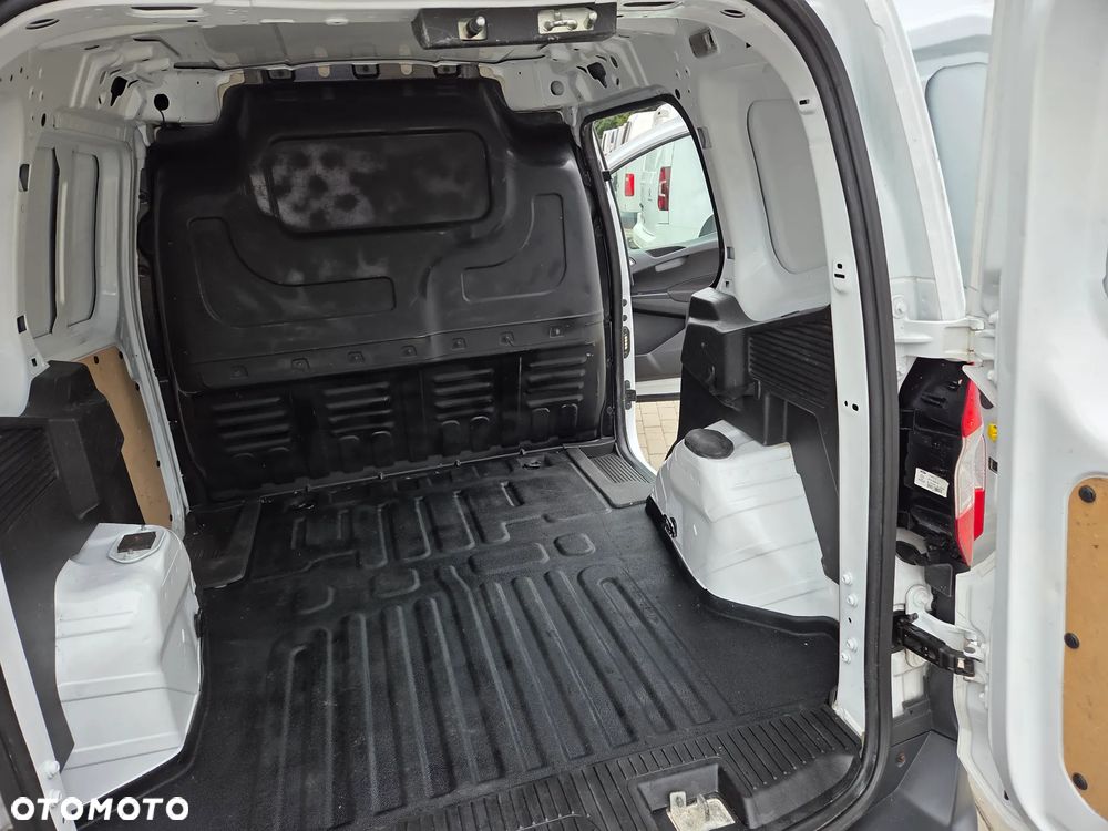 Ford Transit Courier Trend - 18